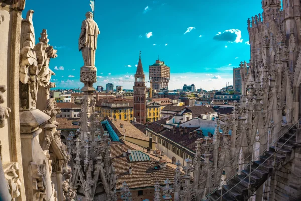 Historia-de-Milan-1-scaled-1.webp